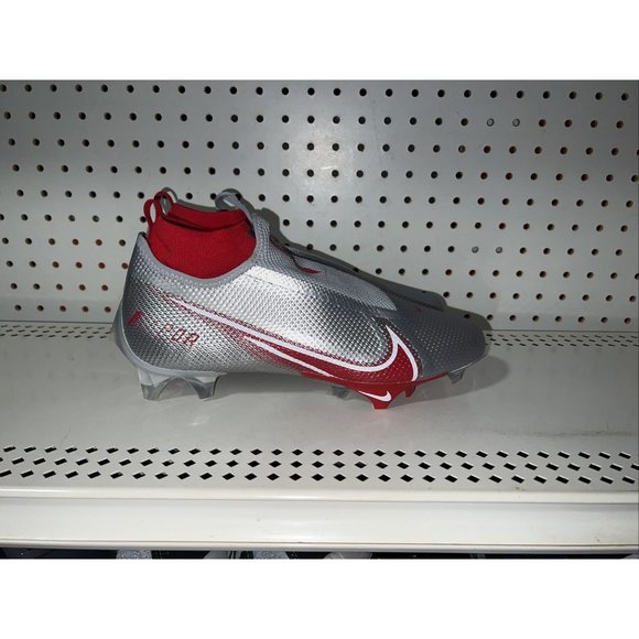 men red nike football cleats
